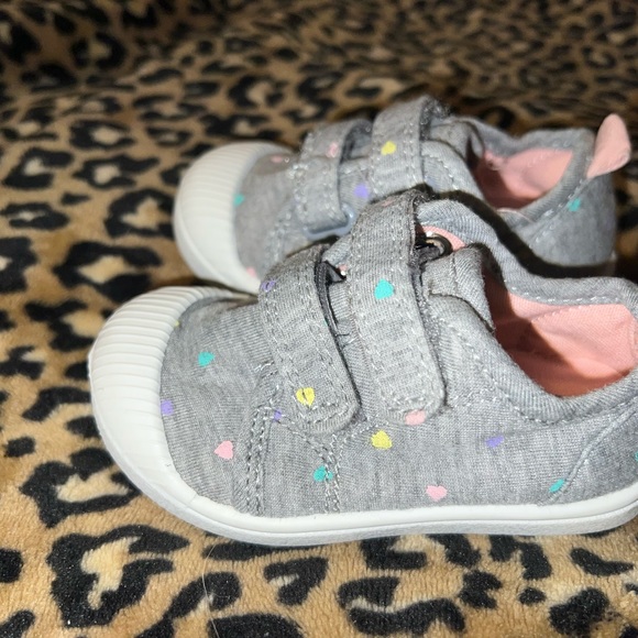 Cat & jack toddler girl shoes - Picture 3 of 5